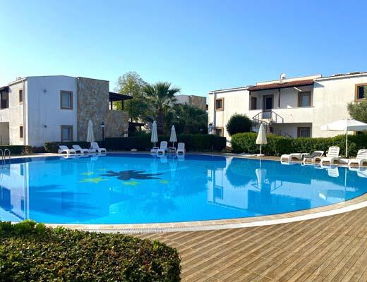 BODRUM KONACIK'DA SİTE İÇERİSİNDE SATILK BAHÇE KATI DAİRE